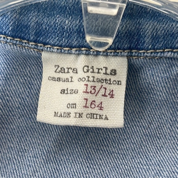 ❤️ ZARA GIRLS Denim Vest Distressed Vest Jean Jacket Blue Lightwash Sz 13/14 - Picture 4 of 5